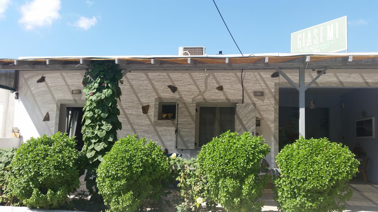 Giasemi Rooms Livadi  Exterior foto